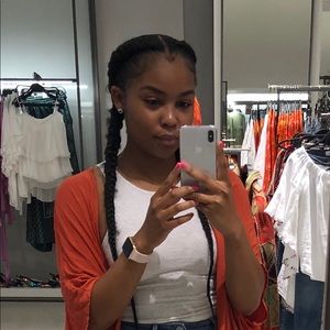 Meet your Posher, Alexis